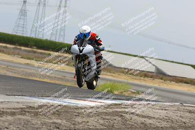 media/May-26-2025-Lets Ride (Mon) [[3bf1de1d65]]/A Group/12pm (Wheelie Bump)/